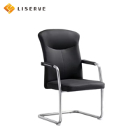 Chaise de bureau exécutive ergonomique moderne Liserve en cuir avec base métallique, accoudoirs fixes et appui-tête – Conception confortable pour les conférences