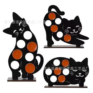 Soporte de madera con forma de gato para cápsulas de café, decoración para escritorio o sala de té, con diseño de puntos naranjas y blancos - Product Image 1