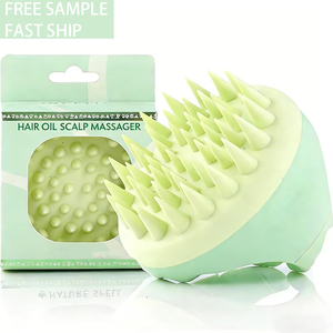 Brosse de massage du cuir chevelu en silicone souple avec logo personnalisé, peigne exfoliant relaxant pour l'application d'huile, soin du cuir chevelu, nettoyage en profondeur du cuir chevelu - Product Image 1