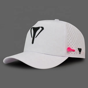 HS41 <span class=keywords><strong>Cappello</strong></span> da Golf Impermeabile Nero e Bianco con Logo Ricamato 3D Personalizzato, Taglio Laser Perforato, Porta Tee e Marcatore Magnetico per Palline - Product Image 2