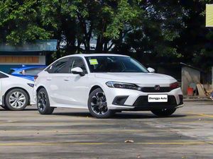 <span class=keywords><strong>Honda</strong></span> <span class=keywords><strong>Civic</strong></span> 2022 <span class=keywords><strong>moins</strong></span> chère, 240TURBO CVT R17, toit ouvrant panoramique, équipée d'un volant à gauche et d'un intérieur en cuir, transmission avant - Product Image 3