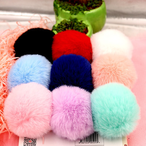 Pompon en fausse fourrure de lapin 8 cm, coloré, accessoires de sac DIY, porte-clés, breloque de téléphone, ornement de voiture - Product Image 5