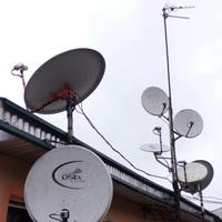 Antenne parabolique Ku Band de 1,2 m, kit de montage complet pour la communication par satellite