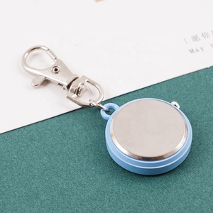 <span class=keywords><strong>Montre</strong></span> de <span class=keywords><strong>poche</strong></span> vintage à quartz pour <span class=keywords><strong>femme</strong></span>, populaire et tendance, avec bracelet en acier inoxydable, broche et porte-clés - Product Image 5