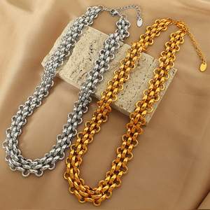 Elegante Conjunto de Joyería de Acero Inoxidable Chapado en Oro de 18K: Pulsera y Collar de Cadena Cubana Gruesa con Cierre OT - Product Image 4
