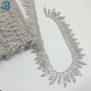 Strass lucido artiglio di cristallo con catena con frange per donna abito da sera abito da sposa accessori per la realizzazione di abbigliamento - Product Image 1