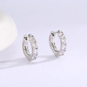 Pendientes de aro de cristal dorado de lujo de estilo francés de nicho para mujer, joyería de gama alta de nueva moda para regalos con piedra principal de circón - Product Image 4