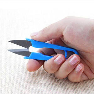 Tijeras pequeñas para punto de cruz, tijeras de hilo de plástico de colores, cortahilos domésticos, cortahilos en forma de U, hilo de pescar - Product Image 5