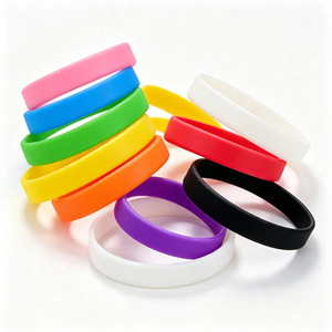 Bracelets en caoutchouc de couleur unie personnalisables en gros pour cadeaux promotionnels de fête - Product Image 6