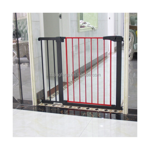 Barrière de sécurité pour enfants à fermeture automatique et ouverture bidirectionnelle, passage facile, clôture pour bébés et animaux domestiques, barrière métallique à fixation par <span class=keywords><strong>pression</strong></span> sans perçage, barrière de porte - Product Image 4
