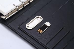 Gadgets Tecnológicos en Oferta Especial, Banco de Energía de 8000 MAH con Lámpara LED con Logotipo, USB de 16G para Oficiales y Empresarios - Product Image 6
