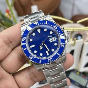 Reloj de Buceo para Hombre, Dos Tonos, Esfera Azul, Acero Inoxidable, Dorado, Automático, Mecánico, Deportivo, con Indicador de Fecha - Product Image 2