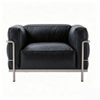 Chaise de bar avec structure en acier inoxydable poli et assise en cuir, chaise de comptoir commerciale pour café et salon