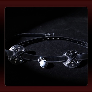 Arnés de Bondage de Cuero QKKQ con Púas para Mujeres, Juguetes para Parejas, Correas Sexuales Ajustables para Mujeres, Restricciones de Cama de Cuero con Candado - Product Image 3