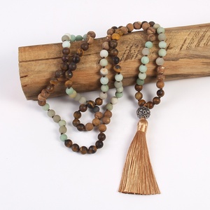 Mujeres 8mm Frost Amazonite Pic jaspe piedra preciosa anudada bola de bronce borla colgante collar Yoga 108 cuentas Yoga Mala collar - Product Image 1