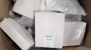 Cylindre <span class=keywords><strong>F</strong></span> E S T O DFM-<span class=keywords><strong>32</strong></span>-125-P-A-GF Nouveau cylindre à tige de guidage Série DFM en stock - Product Image 2