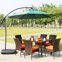 Ensemble de chaises en rotin minimalistes modernes pour l'extérieur, avec structure en fer forgé mobile, table et chaises de loisirs pour patios, jardins, balcons