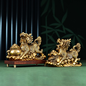 Ornement Qilin en laiton Copper World, grande paire avec base en bois, pour la décoration de la maison, du bureau, cadeau du Nouvel An chinois - Product Image 3