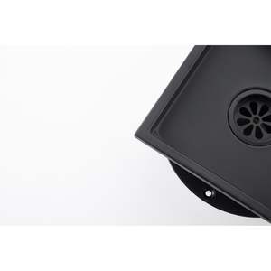 Desagüe de ducha cuadrado moderno de 4 pulgadas con filtro cromado pulido para hoteles - Product Image 4