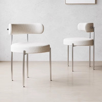 Chaise de salle à manger nordique moderne en laine d'agneau, chaise d'appoint rembourrée en polaire avec pieds en métal pour hôtel et maison