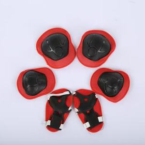 Juego 3 en 1 para niños, protector de patinaje sobre ruedas, almohadilla protectora para la muñeca del codo de la rodilla para deportes, protección gruesa para la cabeza - Product Image 1