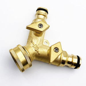 ข้อต่อทองเหลืองรูปตัว Y ขนาด 1/2 นิ้ว สำหรับต่อสายยางรดน้ำในสวน - Product Image 2