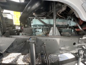 รถบรรทุกฮาวโอ 8x4 ยูโร 2 ดีเซล รถบรรทุกขนาดเล็กใหม่สำหรับงานเหมือง รถดัมพ์ 10 ล้อ รถบรรทุกเทท้าย 11-20 ตัน พวงมาลัยซ้าย กล้องมองหลัง 251-350 แรงม้า 6-8 ลิตร - Product Image 6