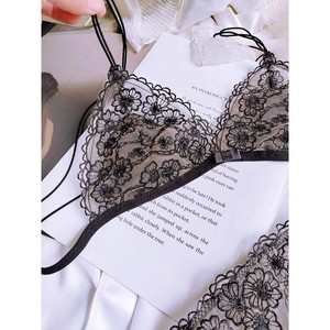 French-style sexy and alluring thin-strapped lace backless bra set for girls with small breasts. Wire-free, ultra-thin triangle - Product Image 2