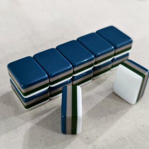 Juego de Mahjong Americano de Lujo Tallado en Acrílico, 160 Fichas, Disponible en Grano de Madera de Tortuga, Rosa y Azul - Product Image 4