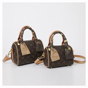 Bolso de Mano de Alta Gama para Mujer - Bolso Boston de Gran Capacidad - Multifuncional, Se Puede Llevar Cruzado al Hombro. 7103-7101 - Product Image 3
