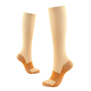 Chaussettes <span class=keywords><strong>de</strong></span> compression unisexes en cuivre pour soulager la <span class=keywords><strong>douleur</strong></span> <span class=keywords><strong>et</strong></span> allaiter les varices - Product Image 2
