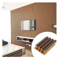 Vente en gros Panneau de plafond mural en composite bois plastique cannelé Panneau de persienne décoratif extérieur en bois composite