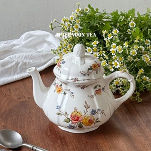Service à thé en céramique French Rose Manor, style rétro, luxe léger, vintage, théière, cafetière, sucrier, crémier, tasses - Product Image 4