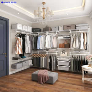 Dressing moderne de luxe avec panneaux en treillis métallique sur mesure, portes coulissantes verrouillables, meubles de chambre à coucher, caractéristiques <span class=keywords><strong>DIY</strong></span>, <span class=keywords><strong>porte</strong></span> en MDF durable - Product Image 1