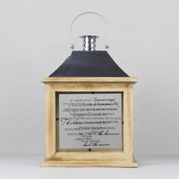 Cadeau funéraire réfléchi de sympathie suspendu lanterne commémorative en bois pour bougie LED sans flamme