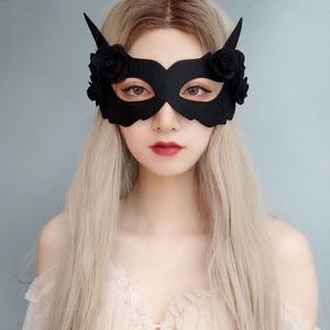 Masque noir sexy pour fille, décorations de fleurs noires, masque de fête costumée d'Halloween, nouveau design - Product Image 1