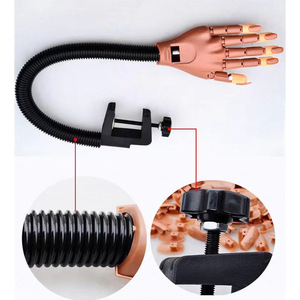 Main d'entraînement mécanique flexible pour la pratique des ongles, avec embouts, modèle prothétique en résine et métal, outil de présentation pour la manucure et le nail art - Product Image 4