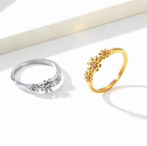 <span class=keywords><strong>Anello</strong></span> da donna alla moda in acciaio inossidabile <span class=keywords><strong>con</strong></span> motivo a fiore <span class=keywords><strong>margherita</strong></span> 18K PVD di alta qualità personalizzato <span class=keywords><strong>con</strong></span> anima in zircone - Product Image 4