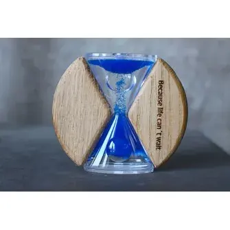 Black, White, Blue, Red, Green, Orange, Yellow, Pink