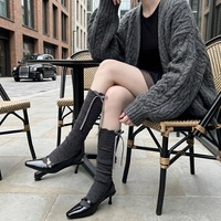 Chaussettes mi-mollet pour femme en tricot ajouré à bord volanté, avec nœud en ruban à la talonnette, style tombant, couleur blanc café doux, collection Automne Hiver