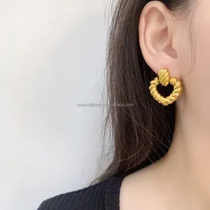 Plain Heart Shape Hoop Brass Earrings Gold Color Plated Brass Earring Popular Brass Jewelry Wholesale Daily Wear