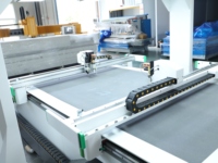 Mesin Pemotong Getar CNC untuk Industri Pakaian & Fashion: Pemotongan Pola, Grading, dan Pembuatan Marker