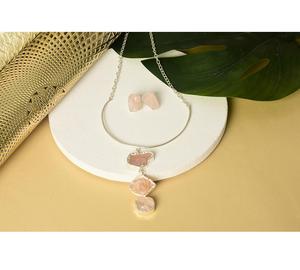 Ensemble de collier ras de cou en argent rose pour femmes, design floral élégant, bijoux parfaits pour les mariages, les fêtes et le port quotidien - Product Image 4