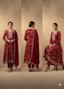 ชุดเซ็ต 3 ชิ้น ดีไซน์ใหม่ สวยงาม งานฝีมือประณีต ผ้าเรยอน สำหรับผู้หญิง สวมใส่ในงานปาร์ตี้ ผลิตจากวัสดุรีไซเคิล พิมพ์ลายดิจิทัล ใช้ได้ทุกฤดู - Product Image 2