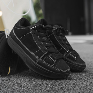Chaussures pour hommes Automne Hiver 2025 Grande taille 45 Chaussures de sport en cuir Décontractées Rehaussantes Tendance Polyvalentes Chaussures à plateforme - Product Image 3