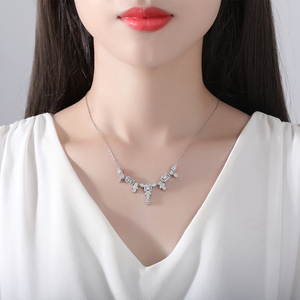 Luoteemi danh sách mớ<span class=keywords><strong>i</strong></span> phụ nữ tuyên bố kim cương mặt dây chuyền trang sức Luxe York chuỗ<span class=keywords><strong>i</strong></span> đám cướ<span class=keywords><strong>i</strong></span> tùy chỉnh vòng cổ xinh xắn - Product Image 3