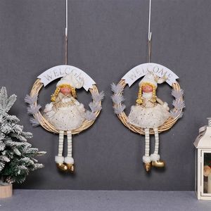 Adorable Guirlande de Noël Lumineuse Fille (Lot de 2) – Décoration Hivernale Faite Main en Peluche avec Cônes de Pin et Écharpe - Product Image 2