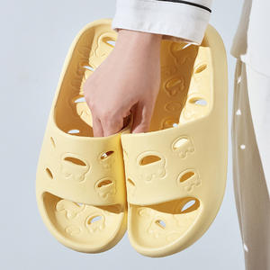 Sandalias Planas de la Serie Cool, Suaves y Duraderas, con Diseño de Suela de PE/PVC Transpirable, Antideslizante, Ligera y Antiolor - Product Image 1