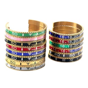 Bracelets ajustables en acier inoxydable en forme de C pour couples, avec chiffres romains, accessoires pour femmes 2024, vente en gros - Product Image 1