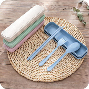 Ensemble de couverts en paille de blé portable avec fourchette, cuillère et baguettes, étui de rangement écologique à couvercle, design rectangulaire - Product Image 1
